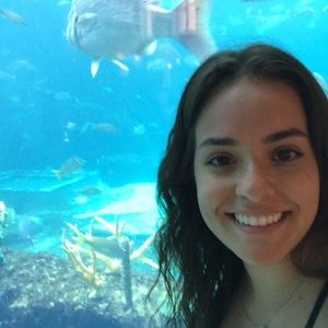 Meet your Posher, Andrea